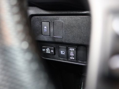 Used 2021 Toyota Tacoma TRD Off-Road w/ Technology Package image 33