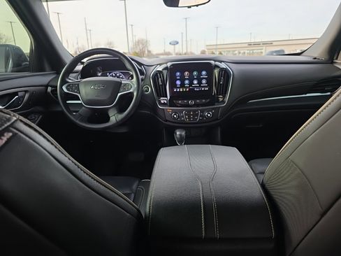 Used 2022 Chevrolet Traverse Premier w/ Redline Edition image 12