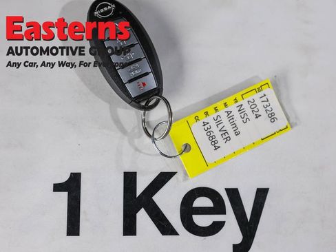 Used 2024 Nissan Altima 2.5 S FWD image 24