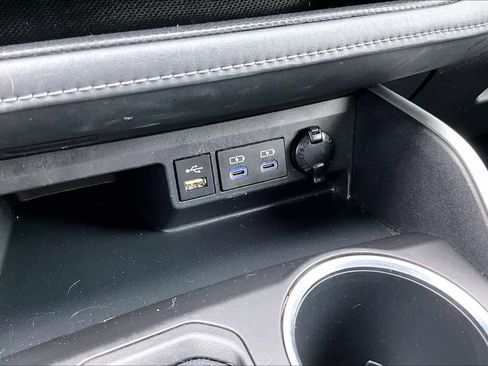 Used 2022 Toyota Highlander XLE image 31