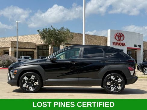 Used 2025 Hyundai Kona SEL FWD image 2