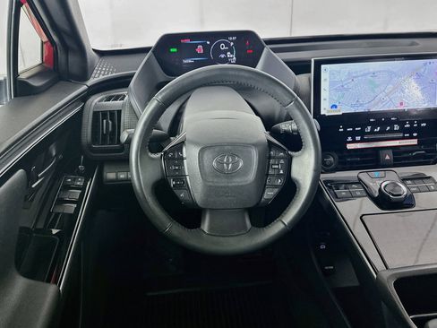 Used 2025 Toyota bZ4X FWD image 17