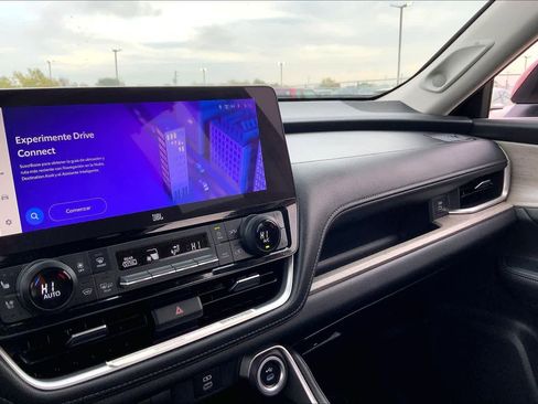 Used 2024 Toyota Grand Highlander Limited image 34