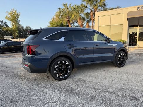 Certified 2026 Kia Sorento SX FWD image 5