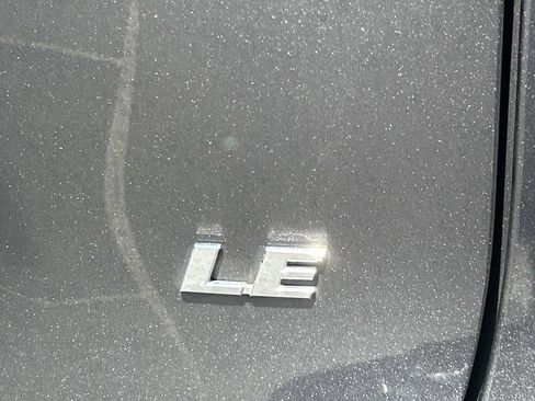 Used 2024 Toyota RAV4 LE FWD image 9