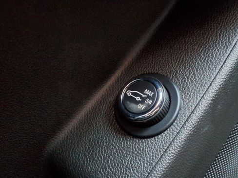 Used 2023 Chevrolet Traverse RS w/ LPO, Cargo Package image 22