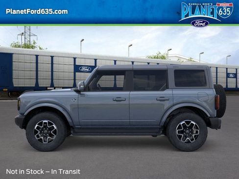 New 2025 Ford Bronco Outer Banks image 4