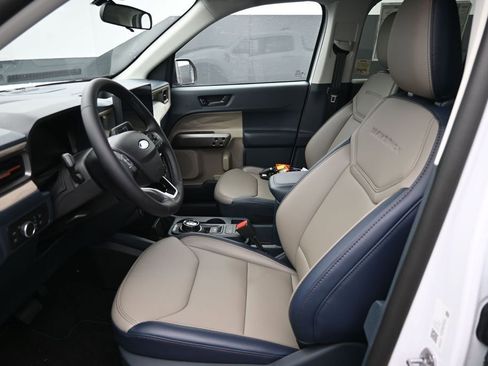 New 2026 Ford Maverick Lariat AWD/4WD image 17