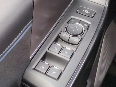 New 2026 Ford F350 Platinum w/ FX4 Off-Road Package image 25