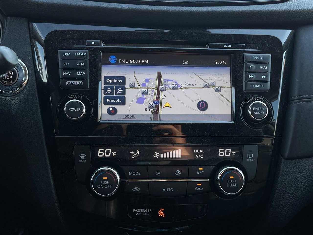 Used 2017 Nissan Rogue SL w/ SL Premium Package AWD/4WD image 17