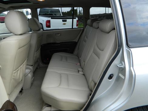 Used 2001 Toyota Highlander 4WD V6 image 14