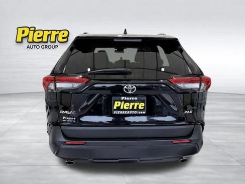 Used 2024 Toyota RAV4 XLE FWD image 3