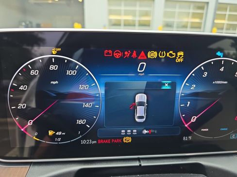 New 2025 Mercedes-Benz C 300 Sedan image 20