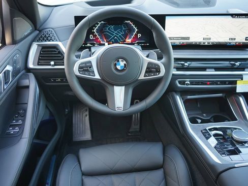 New 2026 BMW X6 xDrive40i image 16
