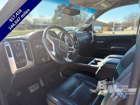 Used 2015 GMC Sierra 1500 SLT w/ SLT Crew Cab Value Package AWD/4WD image 11