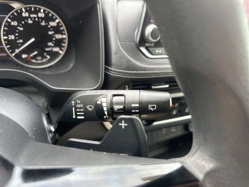 Used 2021 Nissan Rogue S image 33