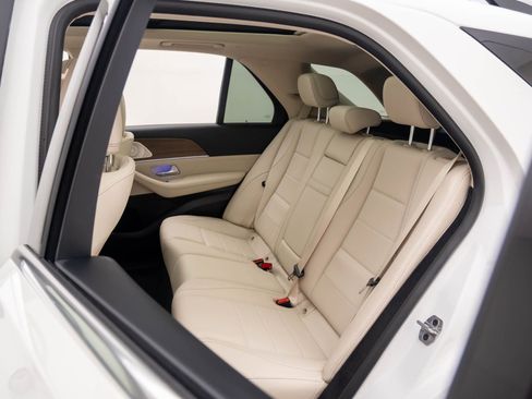 New 2026 Mercedes-Benz GLE 450 4MATIC image 17