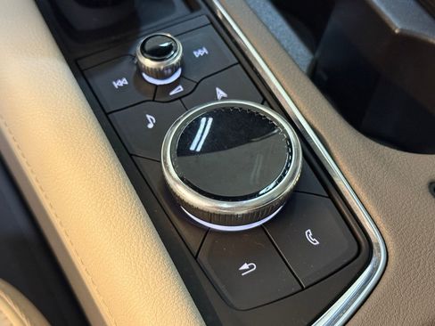 Used 2021 Cadillac XT6 Premium Luxury image 32