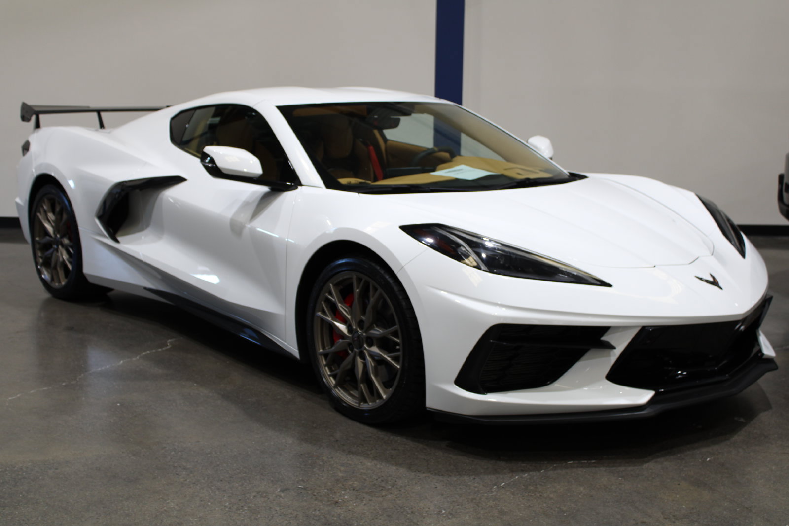 Used 2023 Chevrolet Corvette Stingray Premium Cpe w/ Z51 Performance Package RWD image 2