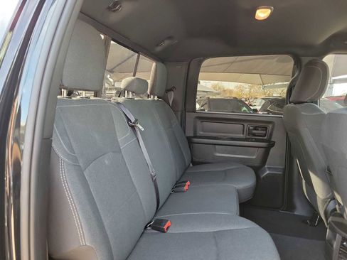 Used 2024 RAM 2500 Tradesman w/ Chrome Appearance Group image 13