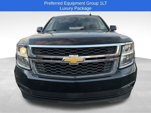 Used 2016 Chevrolet Suburban LT w/ Luxury Package image 2