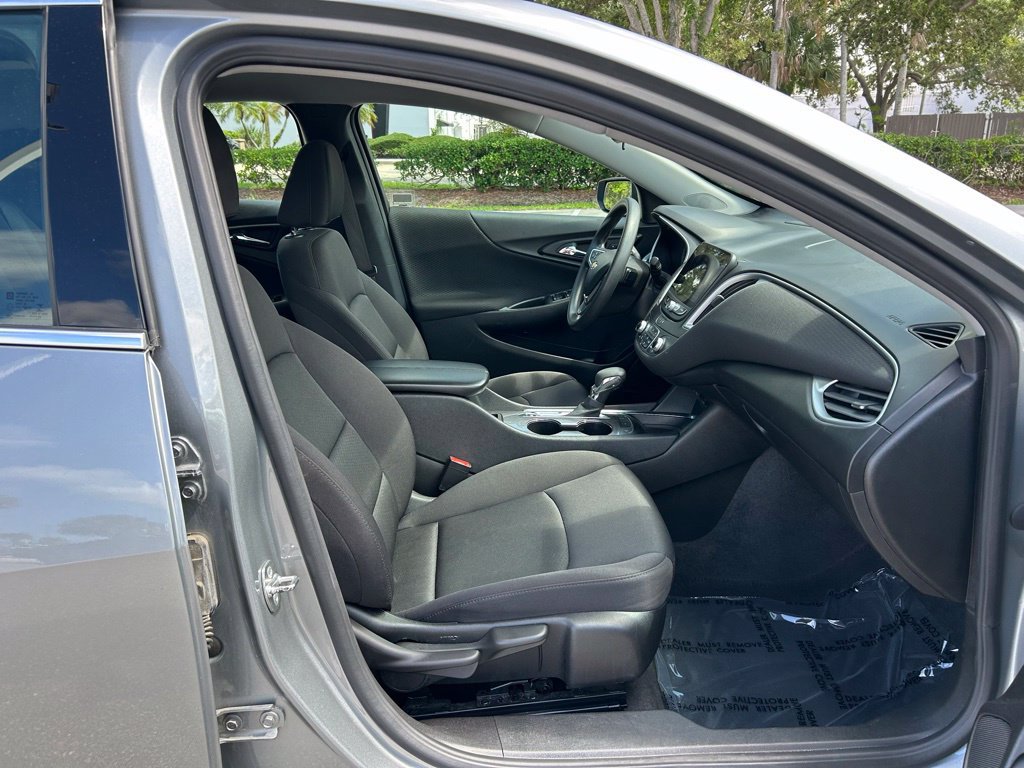 Used 2024 Chevrolet Malibu LT FWD image 40