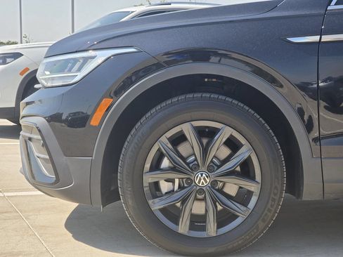 Used 2024 Volkswagen Tiguan SE FWD image 7