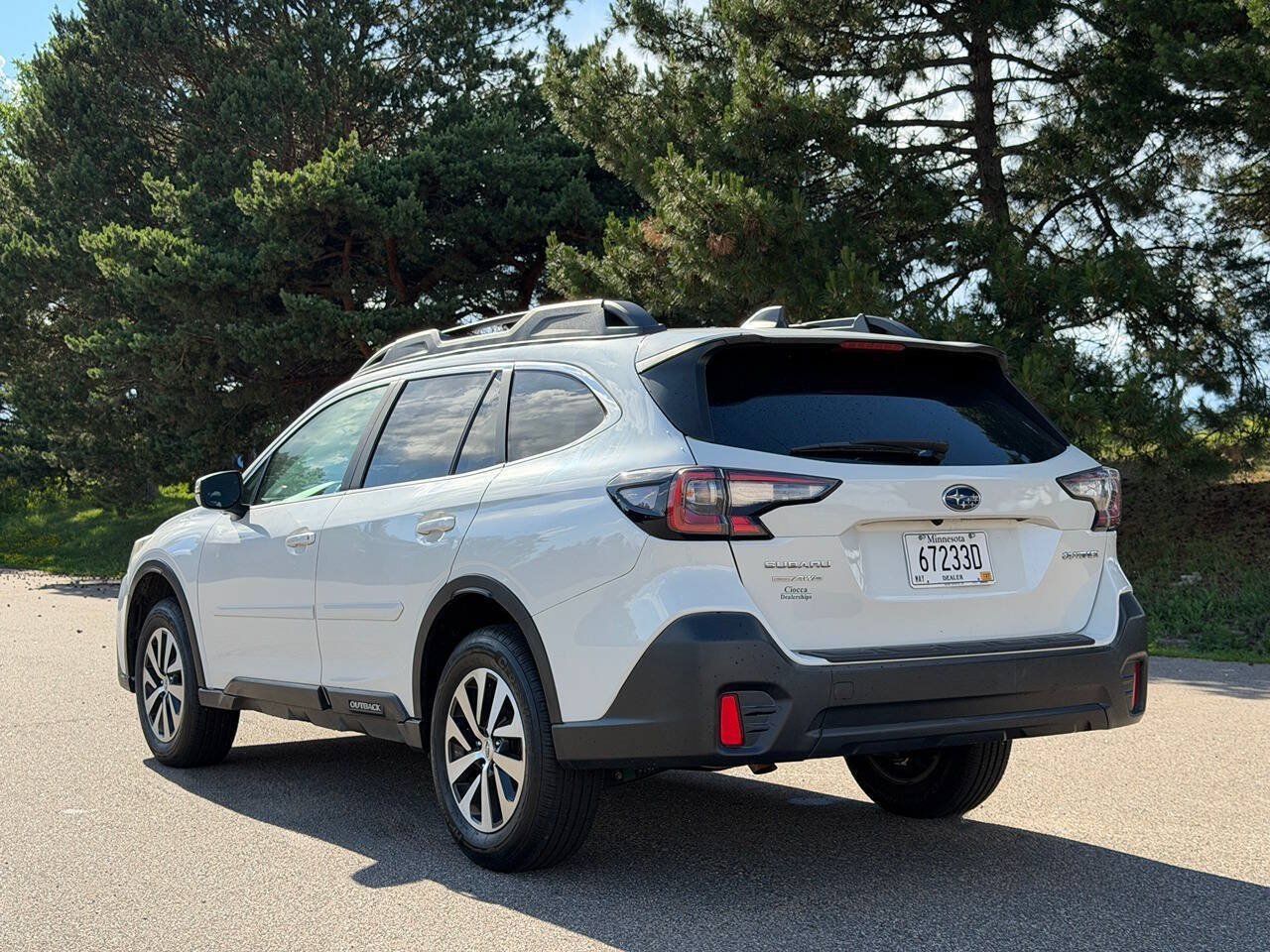 Used 2021 Subaru Outback Premium AWD/4WD image 5