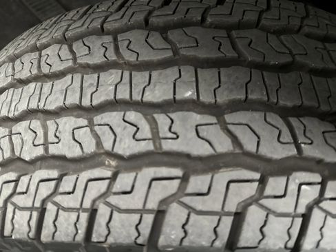 Used 2024 Chevrolet Colorado Z71 w/ Z71 Convenience Package 2 image 12