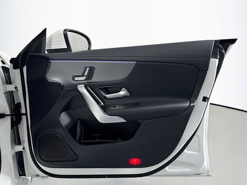 Certified 2025 Mercedes-Benz CLA 250 image 24