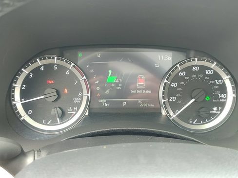 Used 2023 Toyota Highlander XLE AWD/4WD image 32
