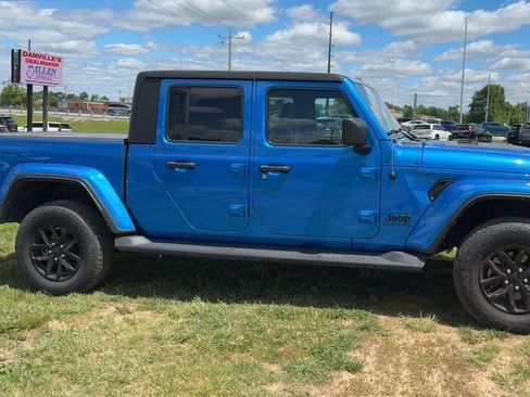 Used 2022 Jeep Gladiator Sport AWD/4WD image 8