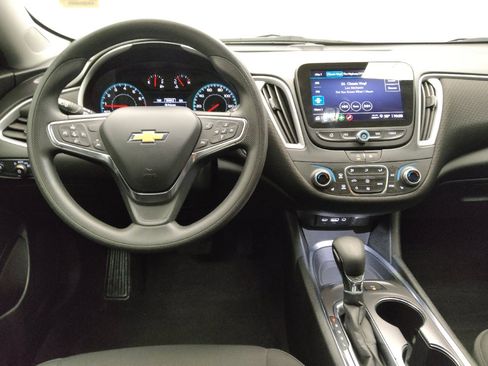 Used 2024 Chevrolet Malibu LT FWD image 22