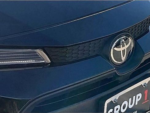Used 2025 Toyota Corolla LE FWD image 29