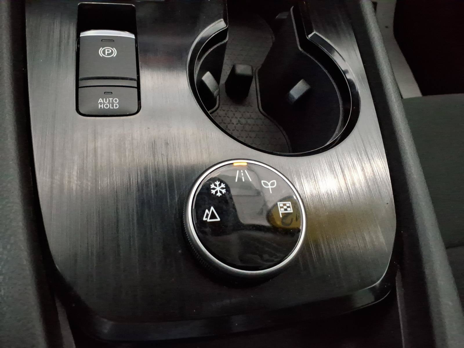 Used 2023 Nissan Rogue S AWD/4WD image 25
