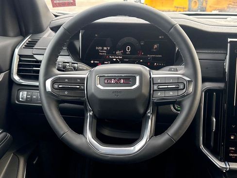 New 2026 GMC Acadia Elevation w/ Elevation Premium Package AWD/4WD image 17