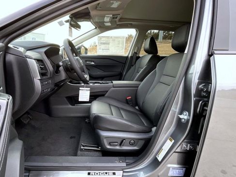 New 2026 Nissan Rogue Dark Armor image 10