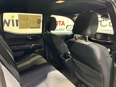 Used 2021 Toyota Tacoma TRD Sport w/ Technology Package AWD/4WD image 16