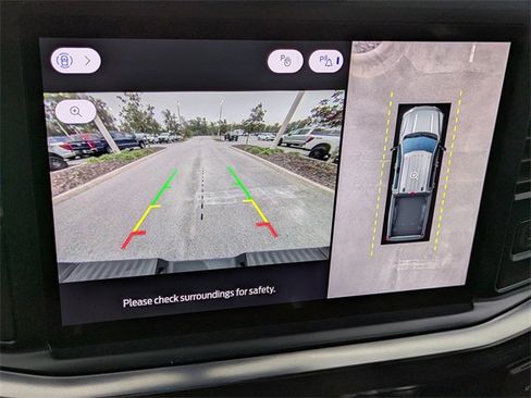 Certified 2025 Ford F350 Lariat w/ FX4 Off-Road Package image 20