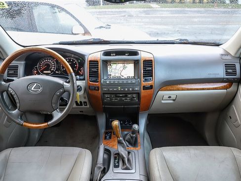 Used 2006 Lexus GX 470 image 17