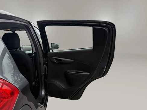 Used 2017 Chevrolet Spark LT FWD image 33