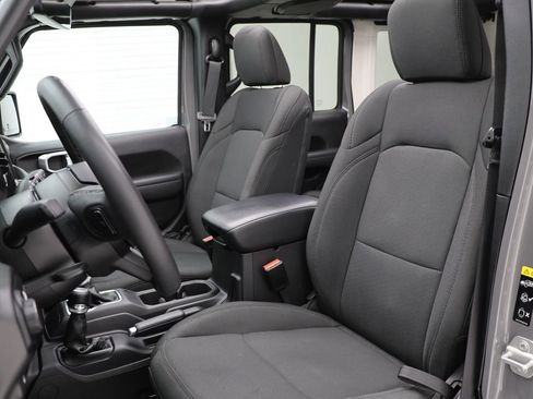 Used 2023 Jeep Wrangler Unlimited w/ Sun & Screen Package AWD/4WD image 16