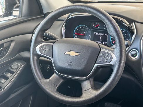 Used 2018 Chevrolet Traverse LS w/ LPO, Black Accent Package FWD image 15
