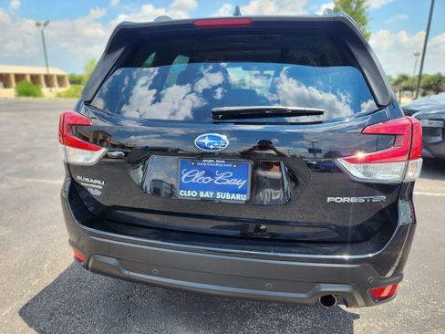 Used 2023 Subaru Forester Limited image 6