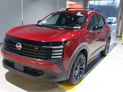 New 2026 Nissan Kicks SR image 18