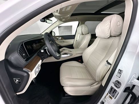 New 2026 Mercedes-Benz GLS 450 4MATIC image 22