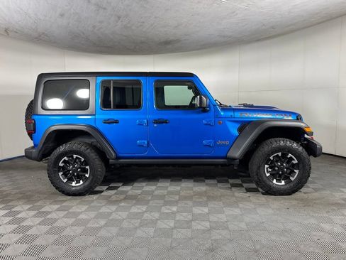 Certified 2025 Jeep Wrangler Unlimited Rubicon w/ Convenience Group AWD/4WD image 7