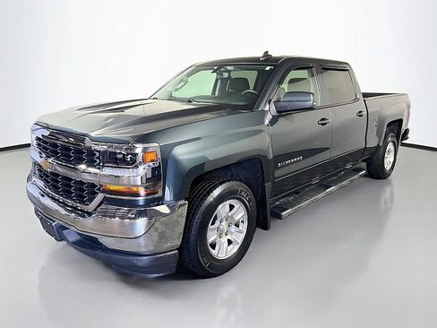 Used 2017 Chevrolet Silverado 1500 LT w/ Trailering Package RWD image 3
