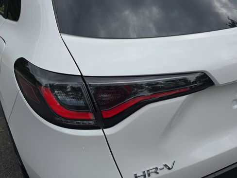 New 2026 Honda HR-V LX image 32