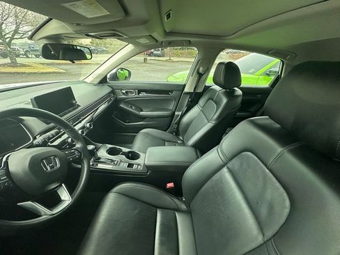 Used 2022 Honda Civic EX-L image 3